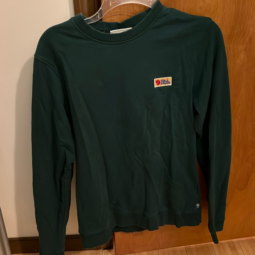 FjallRaven green long sleeve thermal small mens
